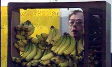 Symbolbild Bananen im Fernseher: Filmschnitt ordnet